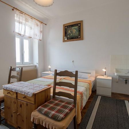 Apartments Josip By The Sea Novi Vinodolski Exterior foto