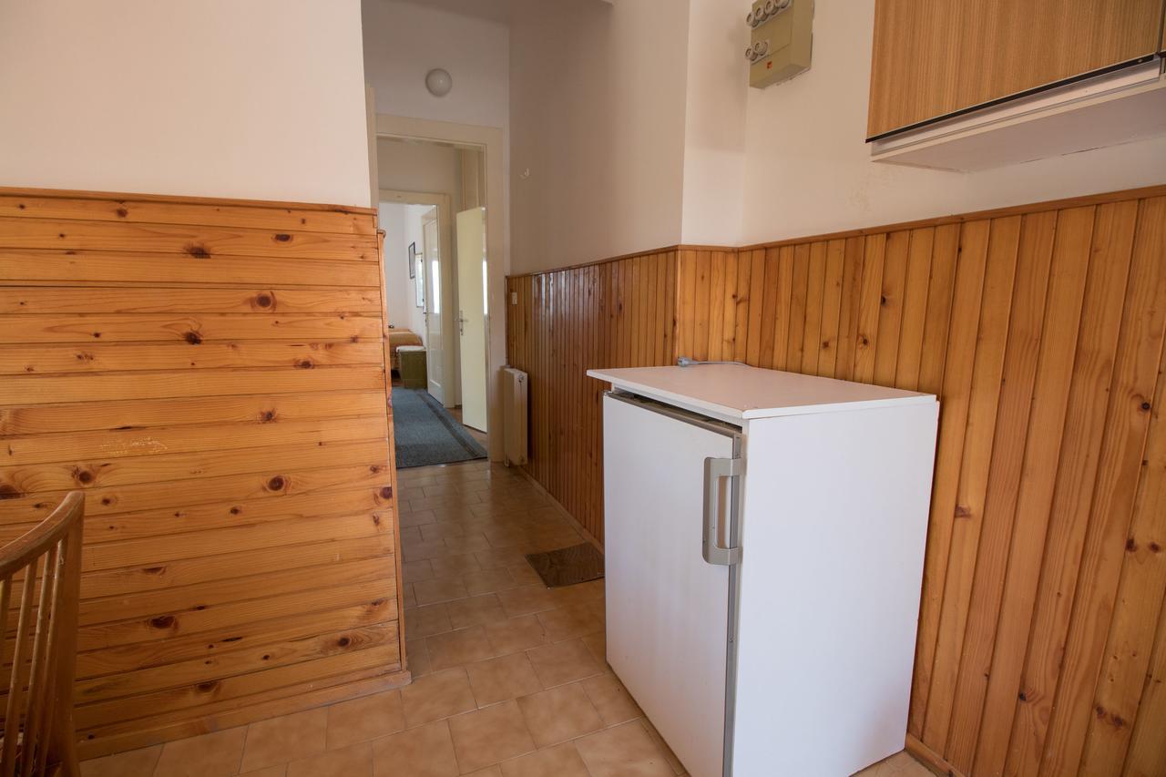 Apartments Josip By The Sea Novi Vinodolski Exterior foto