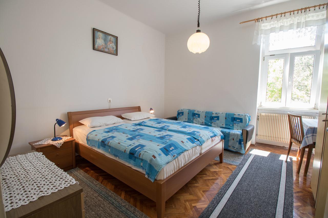 Apartments Josip By The Sea Novi Vinodolski Exterior foto