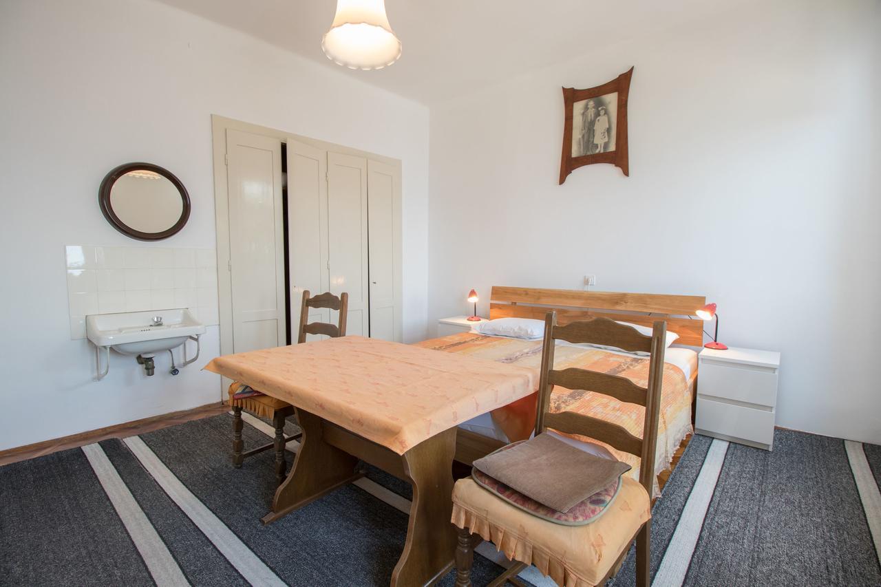 Apartments Josip By The Sea Novi Vinodolski Exterior foto
