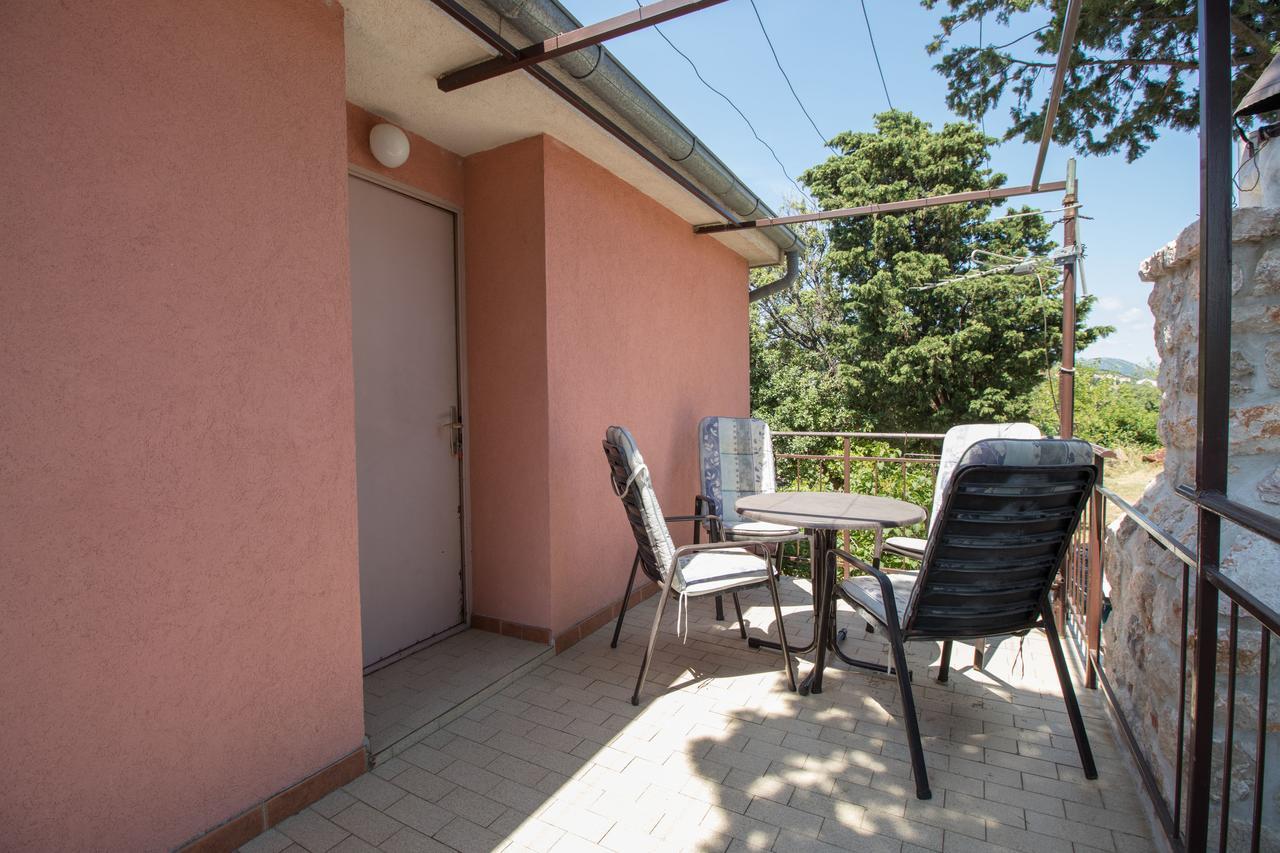 Apartments Josip By The Sea Novi Vinodolski Exterior foto