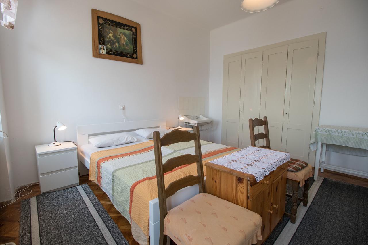 Apartments Josip By The Sea Novi Vinodolski Exterior foto