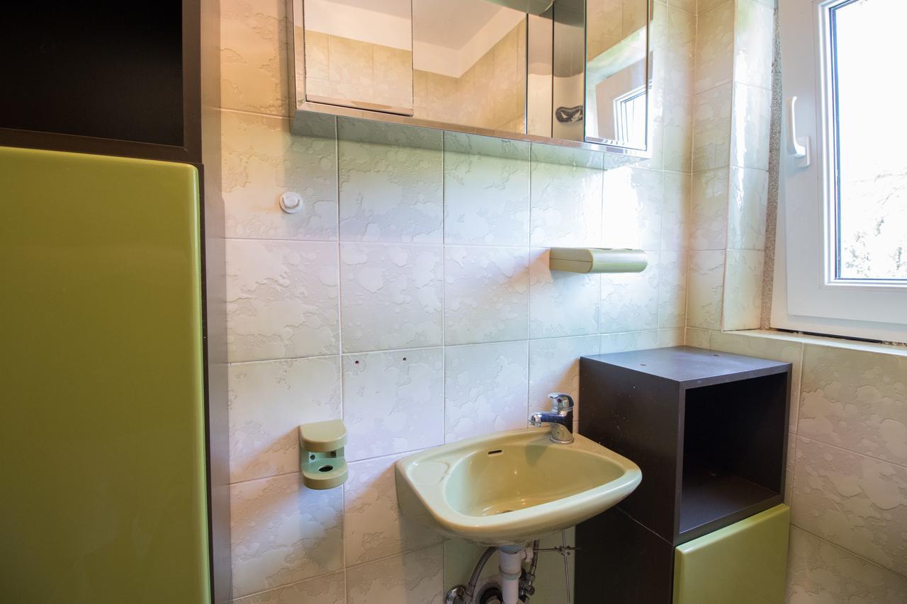 Apartments Josip By The Sea Novi Vinodolski Exterior foto