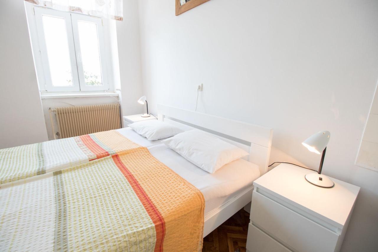 Apartments Josip By The Sea Novi Vinodolski Exterior foto