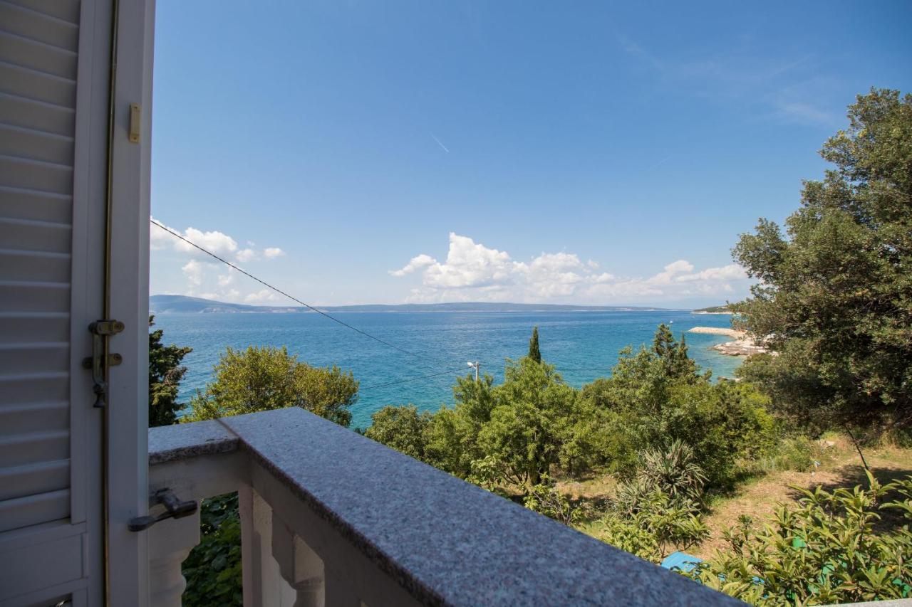 Apartments Josip By The Sea Novi Vinodolski Exterior foto