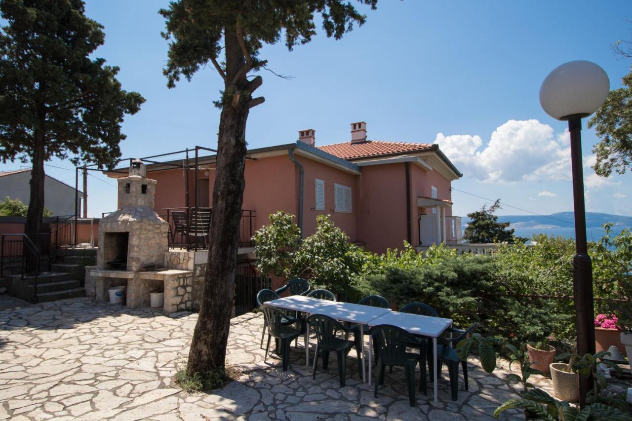 Apartments Josip By The Sea Novi Vinodolski Exterior foto
